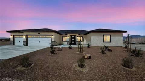 1671 Iguana St, Pahrump, NV 89048
