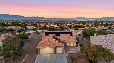 2360 Lauren Dr, Las Vegas, NV 89134