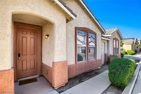 6722 Black Oil Dr, Las Vegas, NV 89122