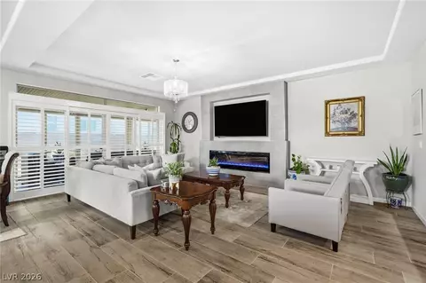 8610 Hallcrest Ct, Las Vegas, NV 89139