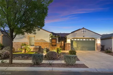 8300 Imperial Lakes St, Las Vegas, NV 89131