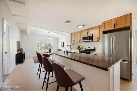 3670 Isle Royale Dr, Las Vegas, NV 89122