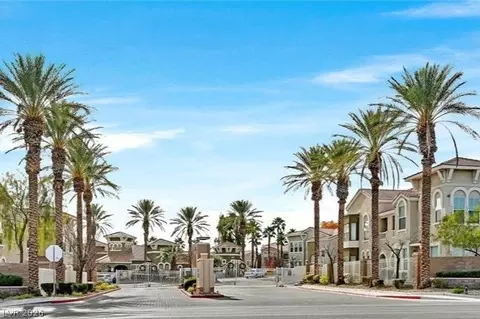 10001 Peace Way #2198, Las Vegas, NV 89147