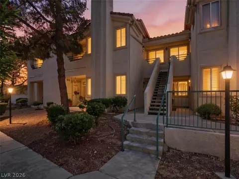 840 Yacht Harbor Dr #202, Las Vegas, NV 89145