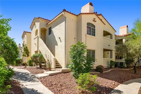 698 S Racetrack Rd #823, Henderson, NV 89015