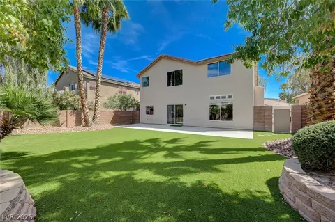 2558 Williamsburg St, Henderson, NV 89052