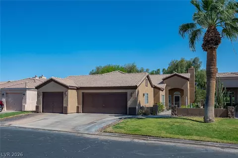 Exterior - 1205 Golf Club Dr, Laughlin, NV 89029 photo 2 of 22