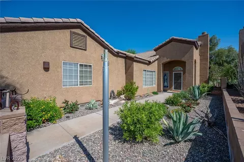 Exterior - 1205 Golf Club Dr, Laughlin, NV 89029 photo 18 of 22