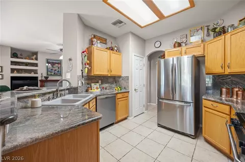 Kitchen - 1205 Golf Club Dr, Laughlin, NV 89029 photo 2 of 6