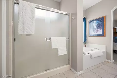 Bath - 1205 Golf Club Dr, Laughlin, NV 89029 photo 3 of 5