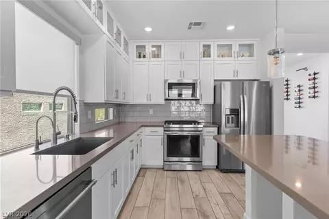 7714 Cherry Point Way, Las Vegas, NV 89113