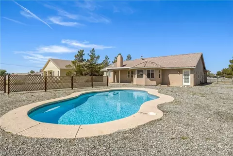 401 Arapahoe St, Pahrump, NV 89048