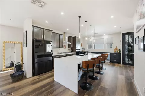 1424 Nocturnal Flight St, Las Vegas, NV 89138