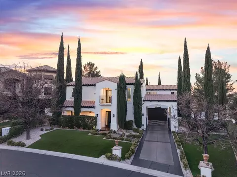 9736 Verlaine Ct, Las Vegas, NV 89145