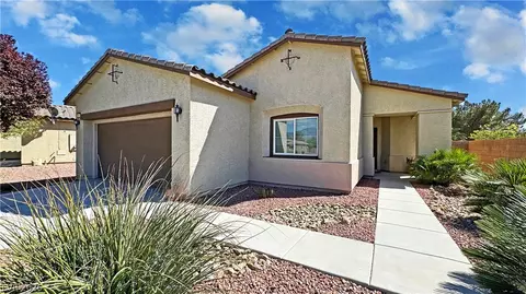 5165 E Lilia Ave, Pahrump, NV 89061