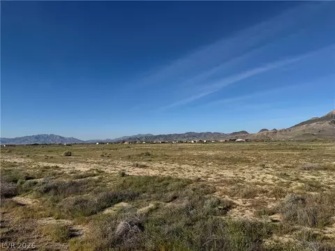 5930 Faust Pl, Pahrump, NV 89060