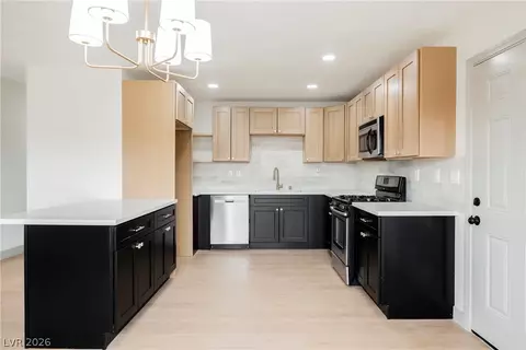 826 Hart Ave, Las Vegas, NV 89106