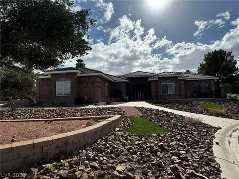 631 Lomprey Ave, Henderson, NV 89002