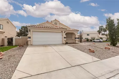 352 Lander Dr, Henderson, NV 89074