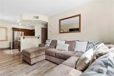 2110 Los Feliz St #1039, Las Vegas, NV 89156