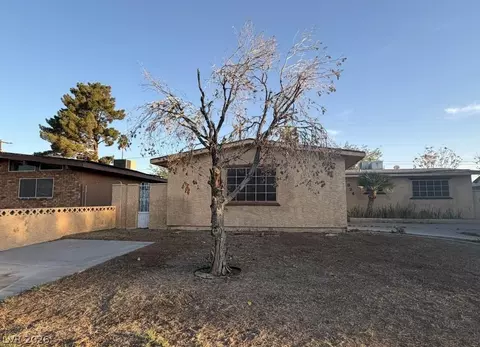324 Duke Ave, North Las Vegas, NV 89030