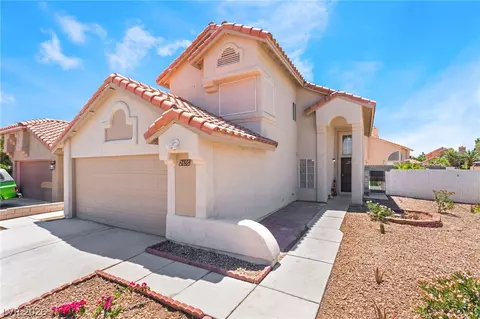 2655 Par Four Ln, Las Vegas, NV 89142