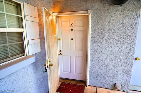 3823 S Maryland Pkwy #B6, Las Vegas, NV 89119