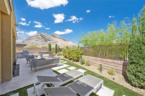 3060 Full Lotus Dr, Las Vegas, NV 89138