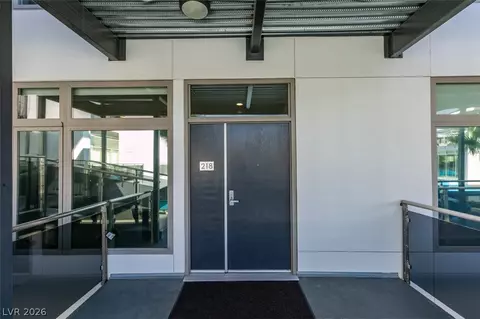 8925 W Flamingo Rd #218, Las Vegas, NV 89147