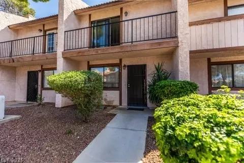 5267 Lisagayle Ct #136, Las Vegas, NV 89103