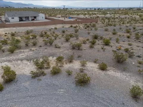 2910 E Pima Ln, Pahrump, NV 89048