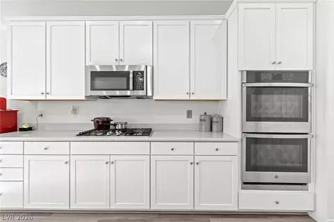 Kitchen - 335 Silva Pl, Henderson, NV 89011 photo 5 of 5