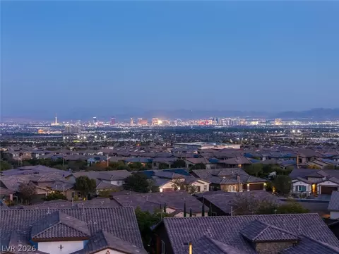 270 Besame Ct, Las Vegas, NV 89138