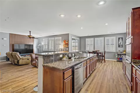 6908 Fox Sparrow Ct, North Las Vegas, NV 89084