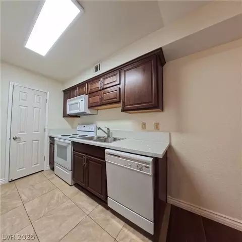 2606 S Durango Dr #134, Las Vegas, NV 89117