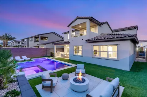 323 Malpaso St, Las Vegas, NV 89138