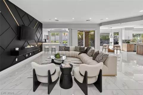 1817 Wincanton Dr, Las Vegas, NV 89134