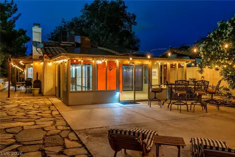 2457 Swan Ln, Las Vegas, NV 89121