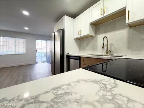 4600 University Center Dr #93, Las Vegas, NV 89119