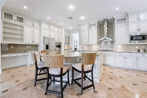 8242 Bella Veduta Ave, Las Vegas, NV 89178