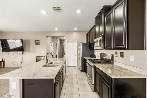 2715 Amazing Meadows Ave #2181, North Las Vegas, NV 89031
