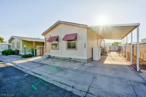 3643 Lost Hills Dr, Las Vegas, NV 89122