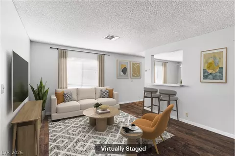 5191 Pioneer Ave #204, Las Vegas, NV 89146