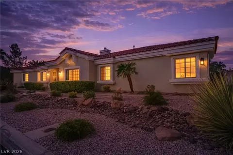 8016 Golfers Oasis Dr, Las Vegas, NV 89149