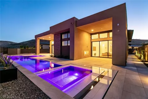 10807 White Clay Dr, Las Vegas, NV 89135