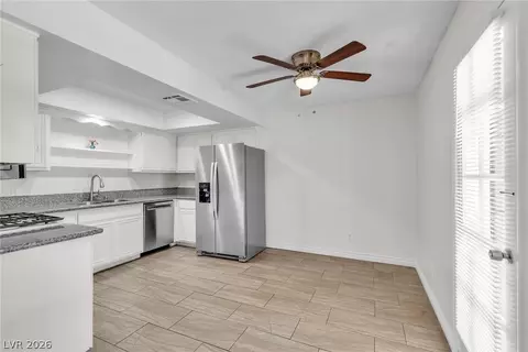 5576 W Rochelle Ave #32A, Las Vegas, NV 89103
