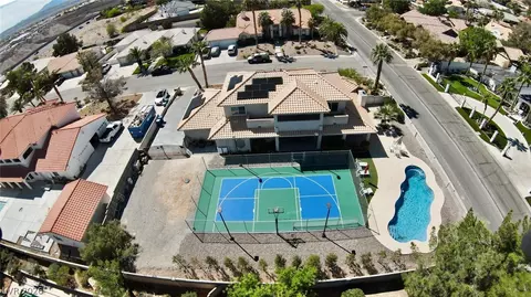 3210 Red Scott Cir, Las Vegas, NV 89117