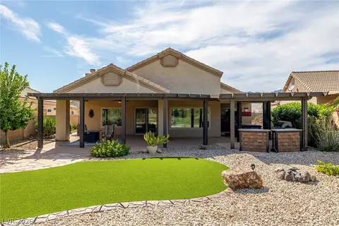 1255 Country Clb, Laughlin, NV 89029