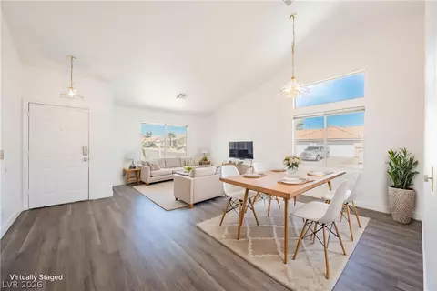 360 Evan Picone Dr, Henderson, NV 89014