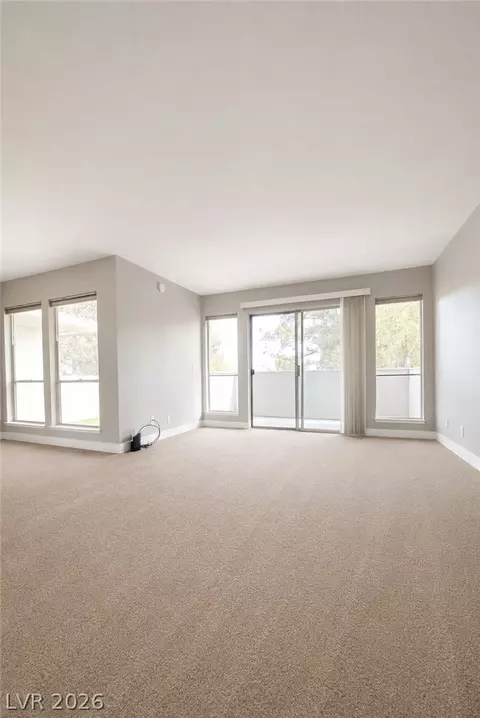 2838 Loveland Dr #1608, Las Vegas, NV 89109
